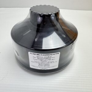 Filtre à charbon actif conçu pour offrir une protection efficace contre divers contaminants chimiques, biologiques et nucléaires